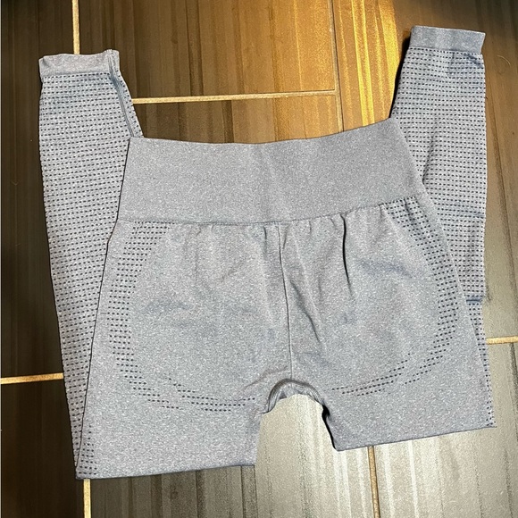 EUC Gymshark Vital Seamless 2.0 Leggings in Evening Blue Marl Size M - Picture 5 of 6